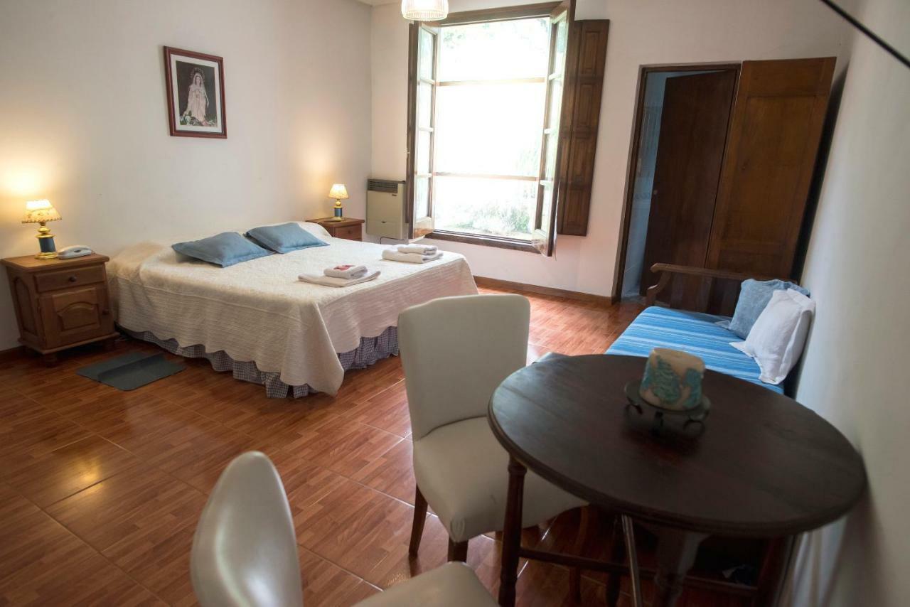 Hostal El Cerrito San Lorenzo San Lorenzo  Dış mekan fotoğraf